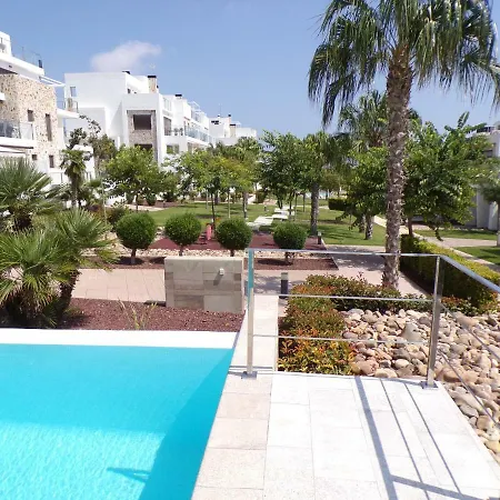 3 Bedroom Luxury Villamartin Appartement *
